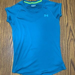 Under Armour top